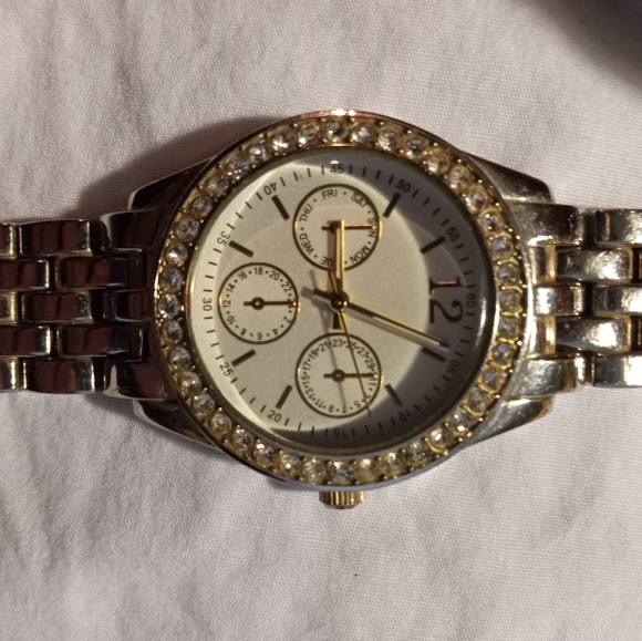 Bebe watch - Picture 4 of 6